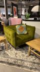 1-zits-bank_fauteuil_slimm_jim_patch_stof_seven_kusters_pearl_jeans_cognac_leer_tom_club_easy_sofa_schuin_voor