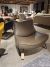alawa-uwa-fauteuil-slede-frame-matzwart-leder-leer-groen